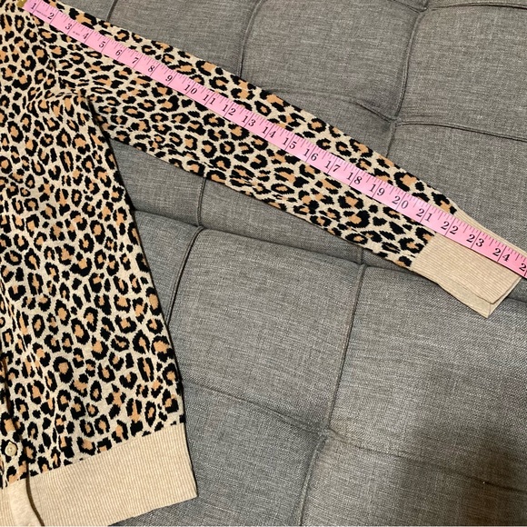 Leopard Print Button Cardigan Sweater Size Small - Picture 6 of 8